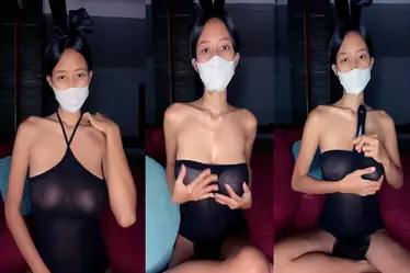Jenna Pakai Kostum Bunny Transparan Pamer Toket